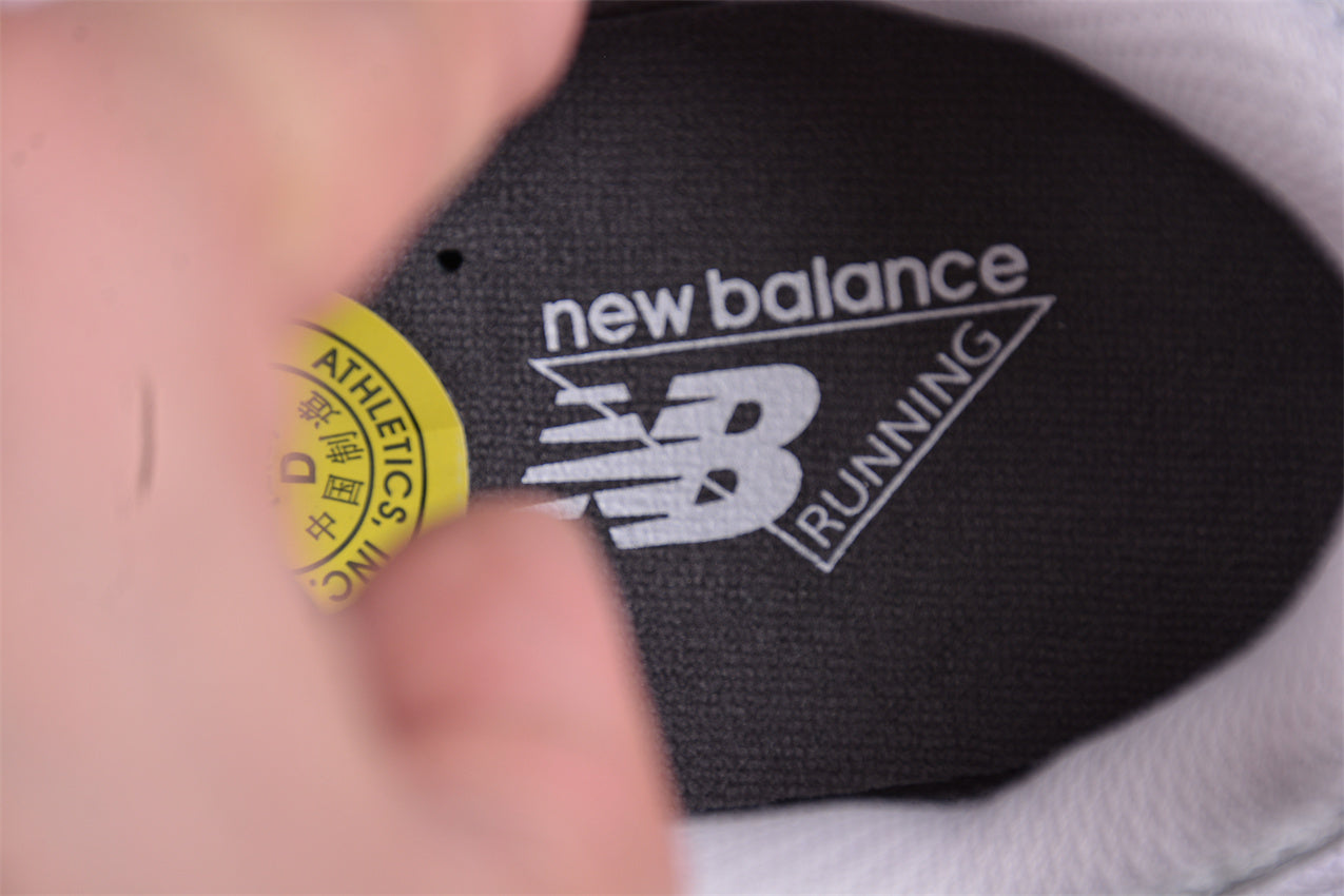 NB 530 plateadas y burdeos