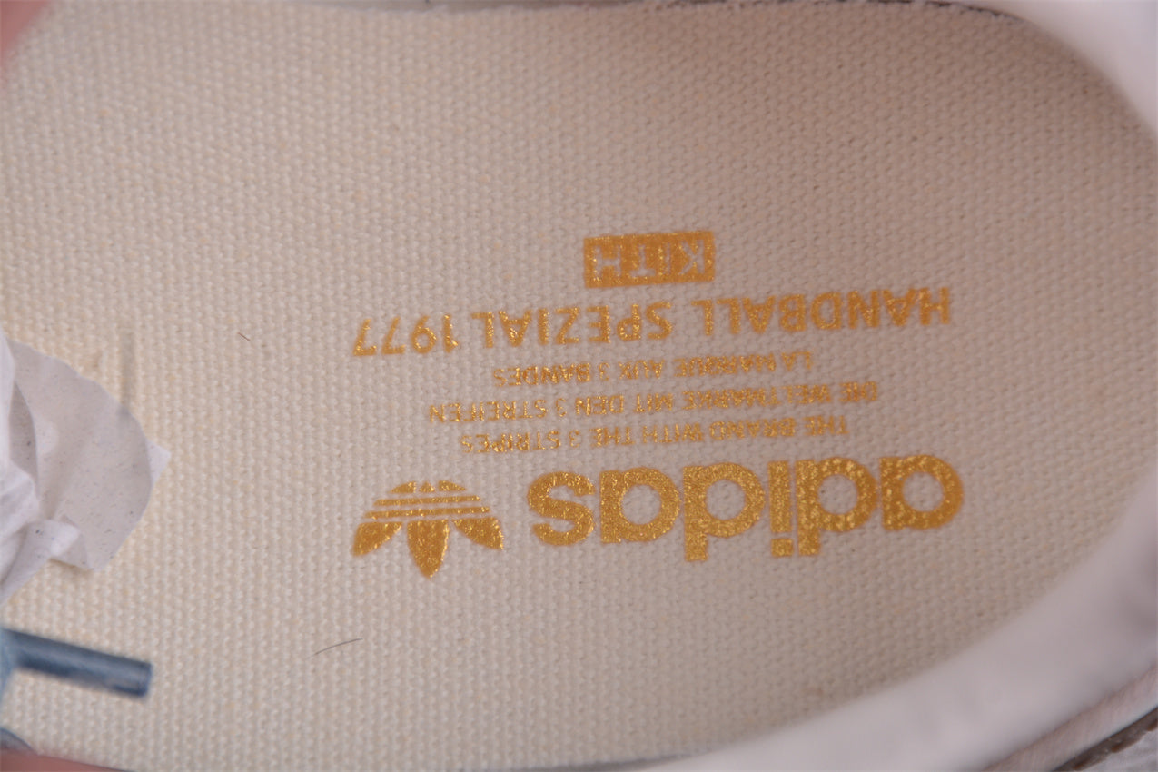 Handball Spezial Kith azul celeste y beige