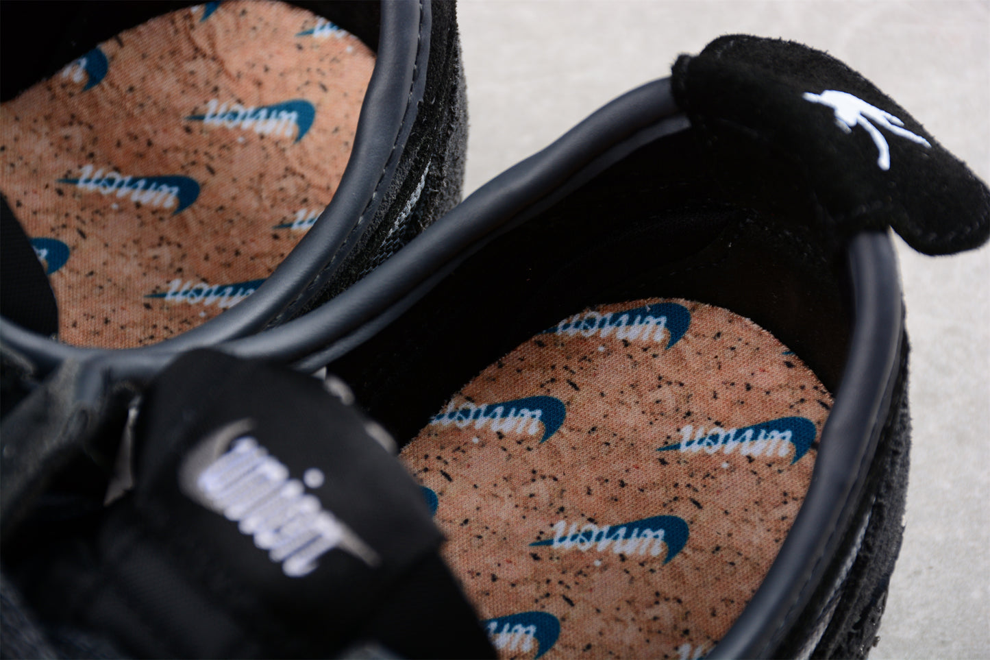 Cortez x Union LA negro y gris claro