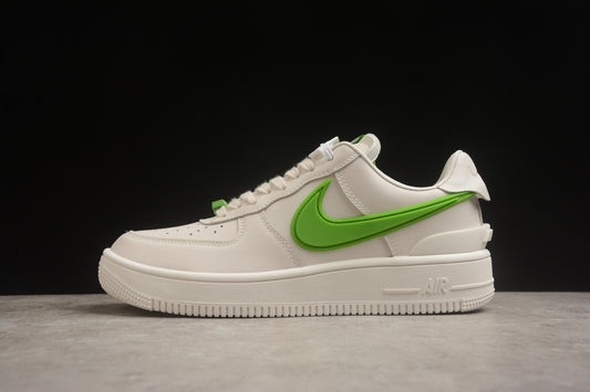 Air Force 1 07 SP  blanco y verde