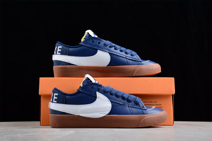 Blazer Low '77 azul y blanco