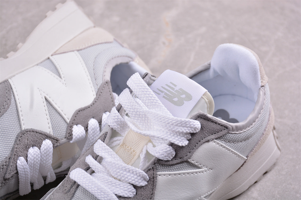 NB 327 gris claro y blanco