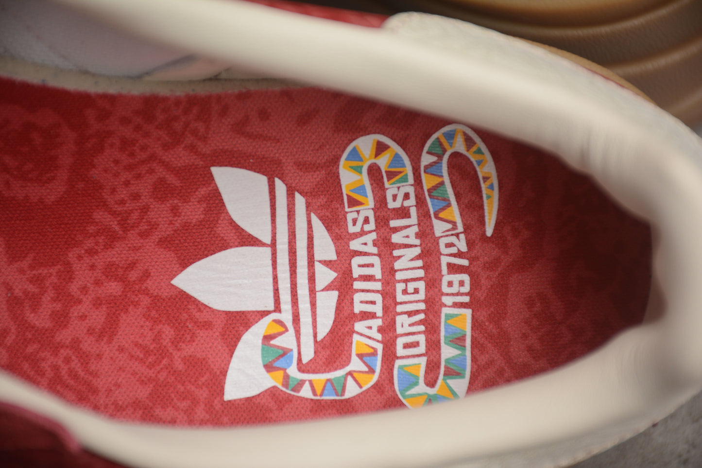 Gazelle Bold rojo y blanco