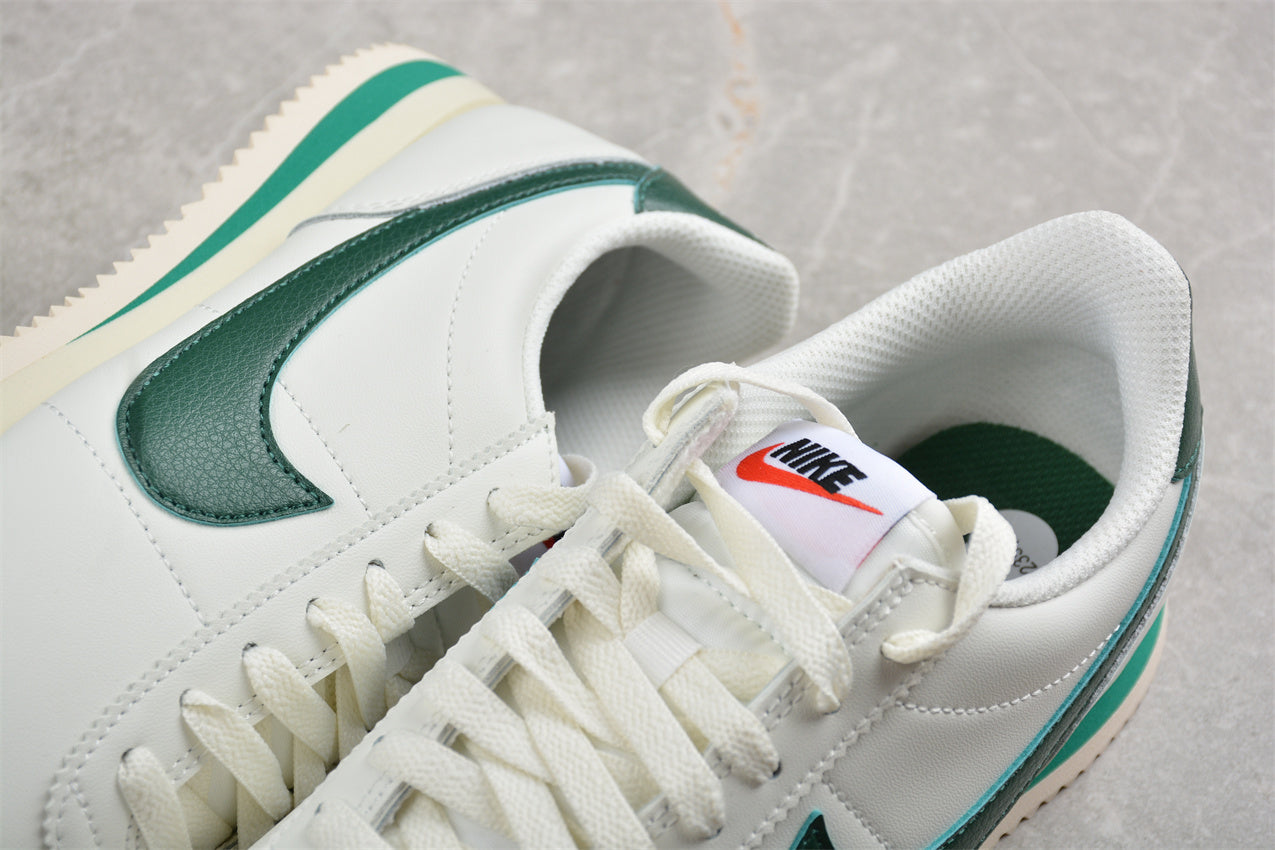 Cortez “Sail Gorge Green Malachite” blanco y verde