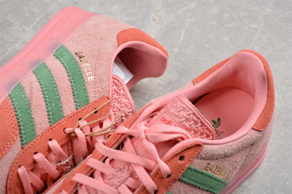 Gazelle rosa y verde