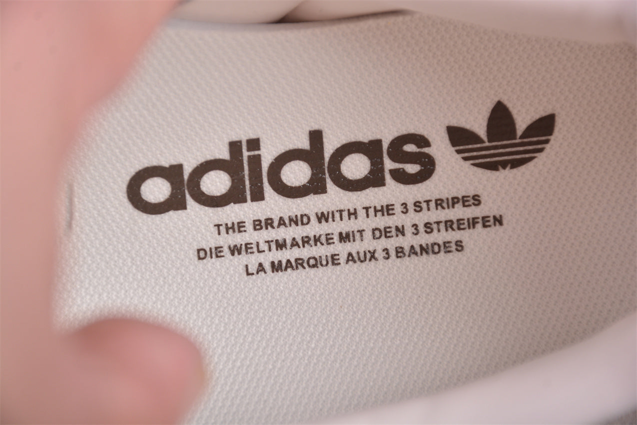 Samba Vegan beige claro y blanco