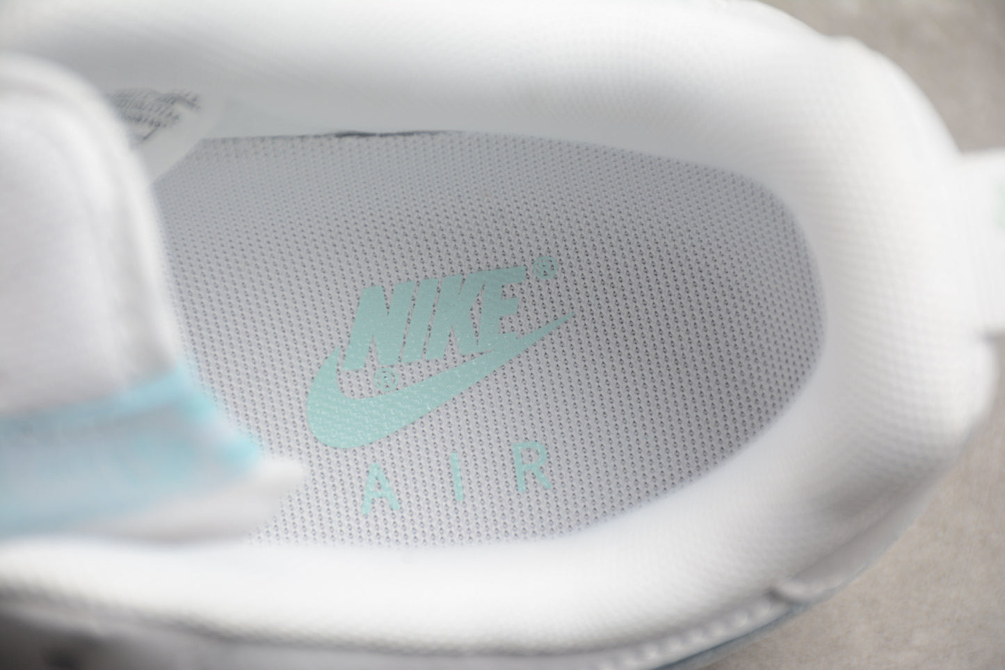 Air Force 1 07 blanco y azul cielo