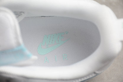 Air Force 1 07 blanco y azul cielo