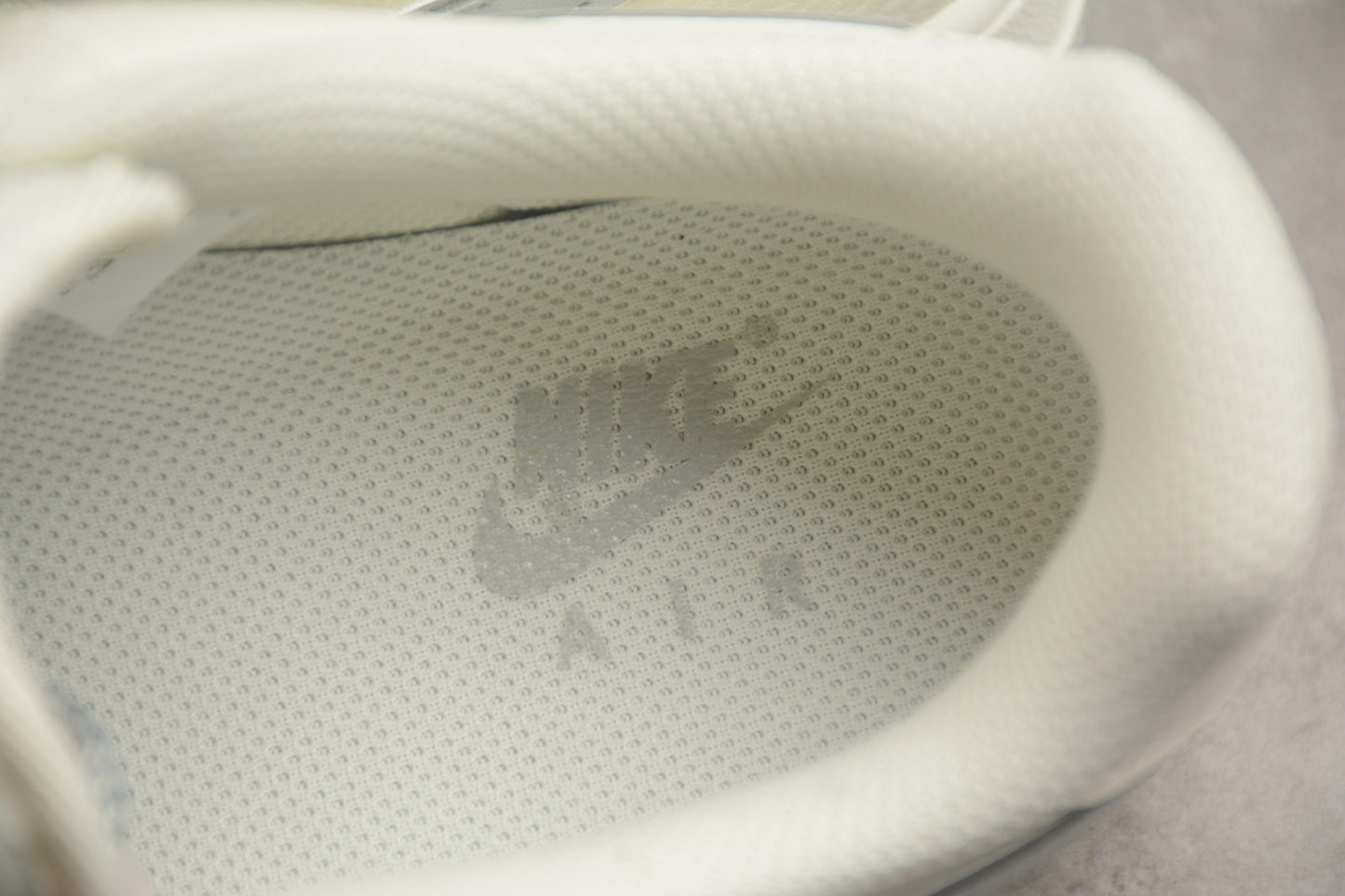 Air Force 1 07 beige crema y cris claro