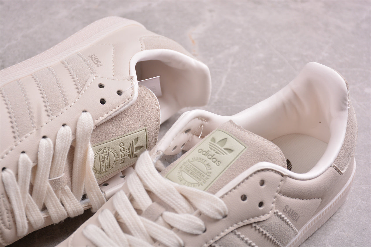 Samba Vegan beige claro y blanco