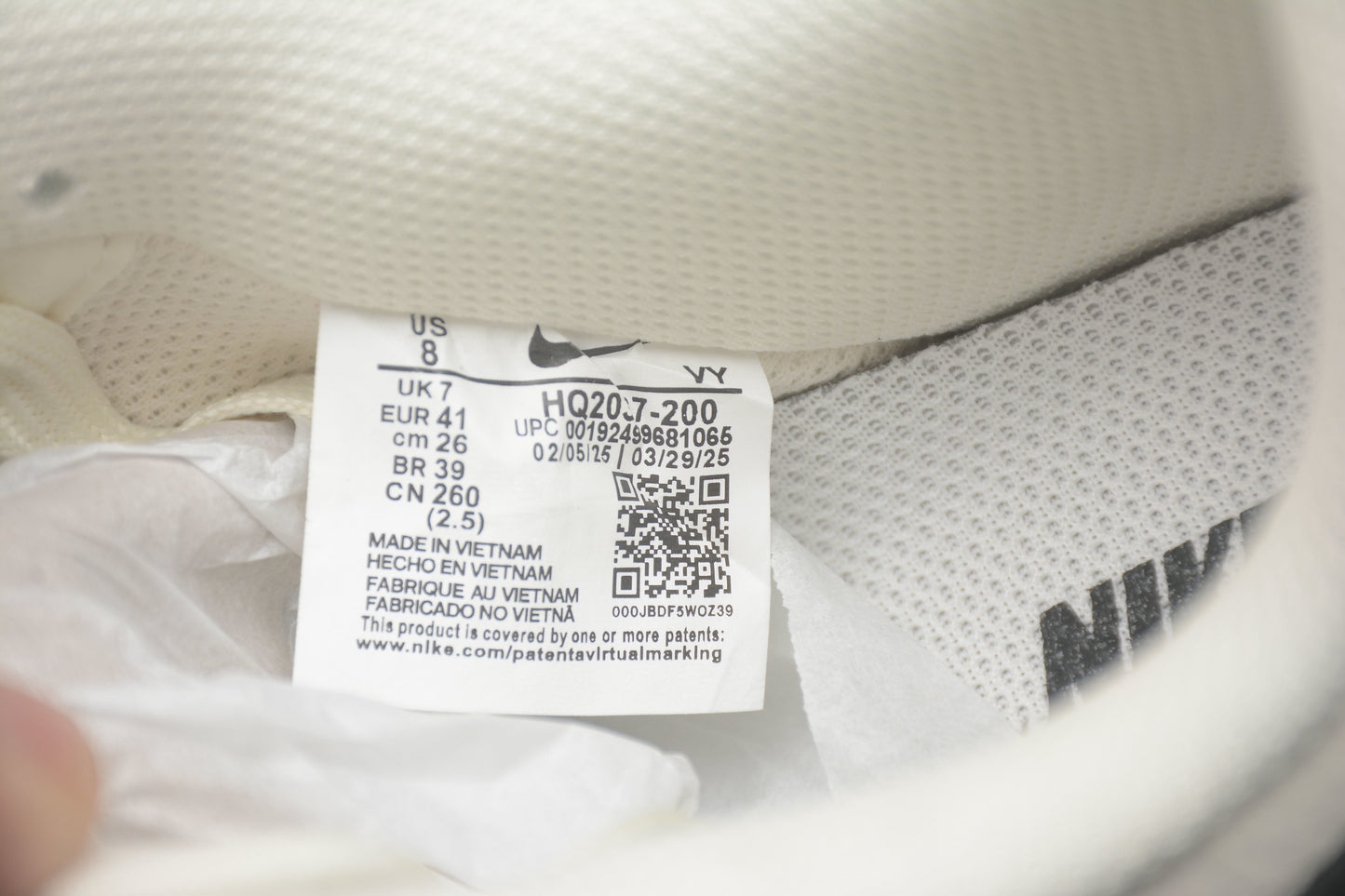 Air Force 1 Low hueso claro y negro