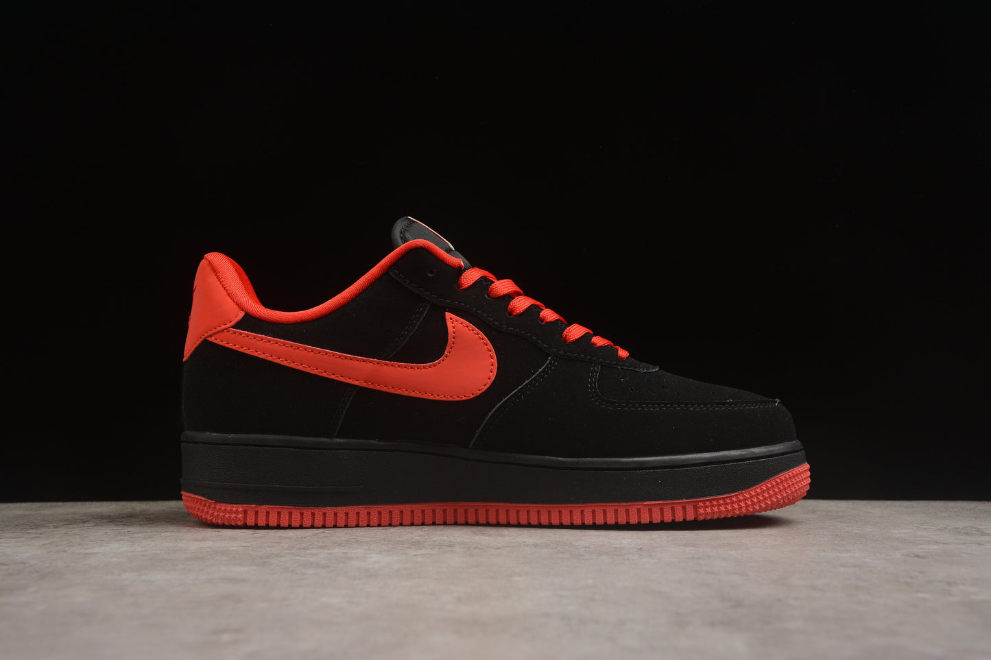 Air Force 1 Low negro y rojo