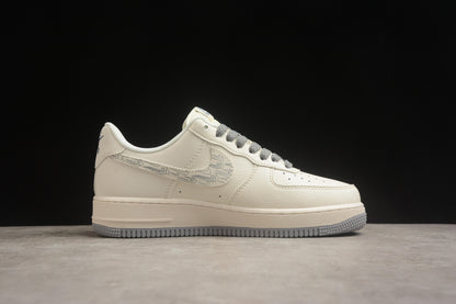 Air Force 1 07 beige crema y gris medio