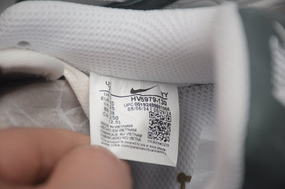 Air Force 1 Low blanco y verde oscuro