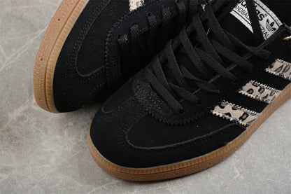 Handball Spezial negro y animal