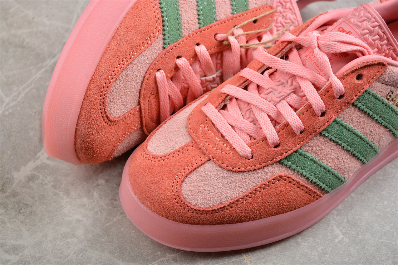 Gazelle rosa y verde