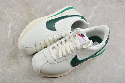 Cortez “Sail Gorge Green Malachite” blanco y verde