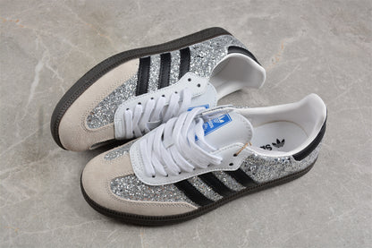 Samba OG plateado con negro