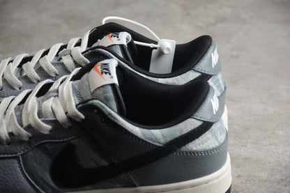 Dunk Low gris y off noir