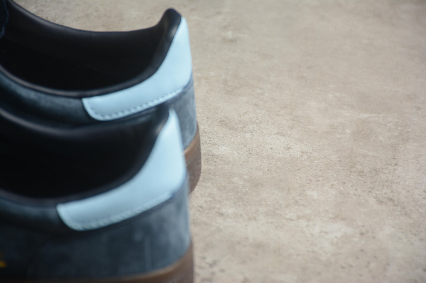 Handball Spezial azul grisáceo oscuro y azul cielo