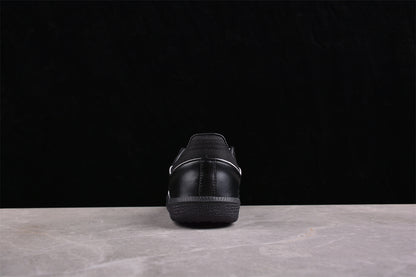 Samba OG negro y blanco