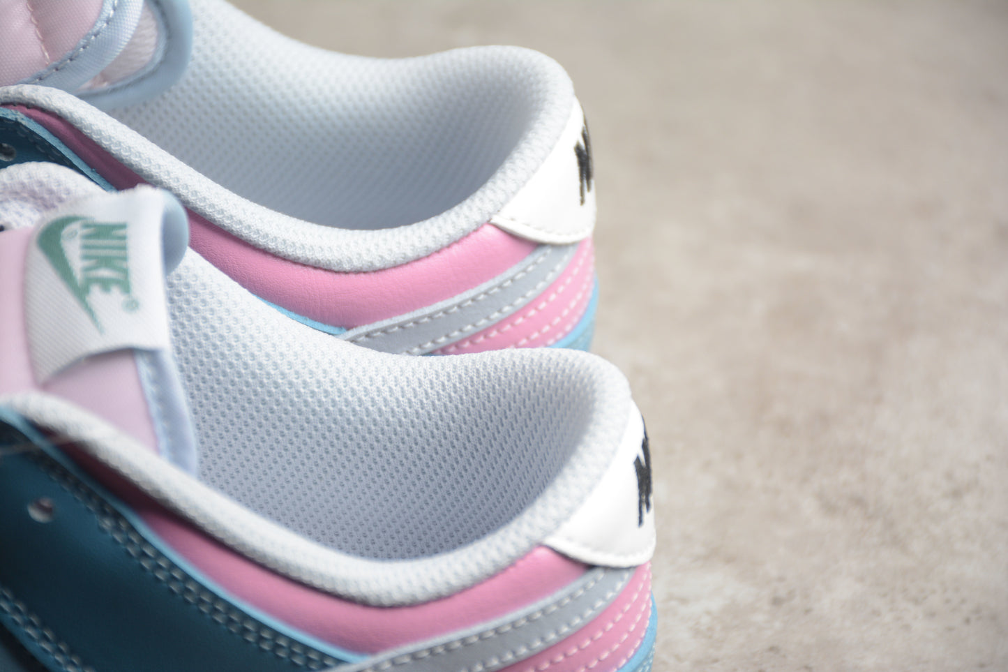 Dunk Low azul, celeste y rosa pastel