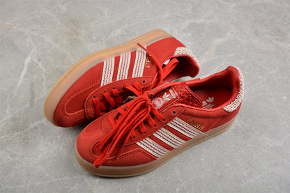 Gazelle rojo y beige
