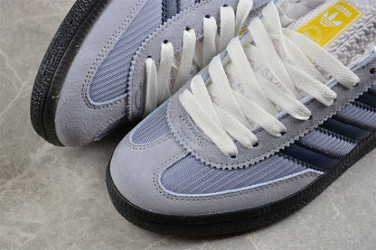 SNS GT II gris medio y azul marino