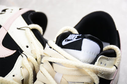 Dunk Low blanco hueso, negro y rosa