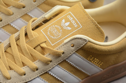 Gazelle amarillo, blanco y navy