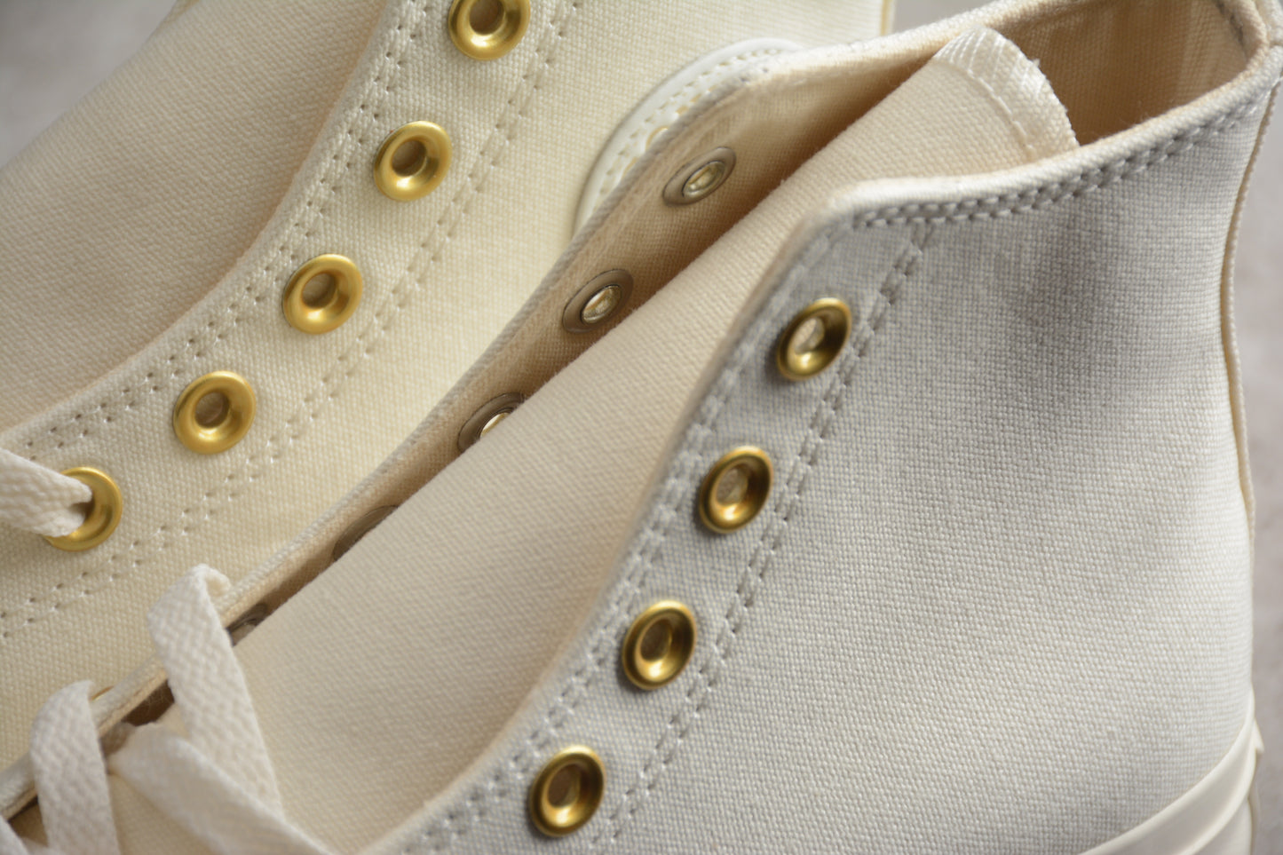 Chuck Taylor All Star Lift Plataforma HI egret y dorado