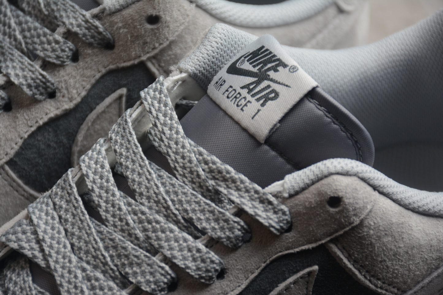 Air Force 1 07 gris claro y gris lobo