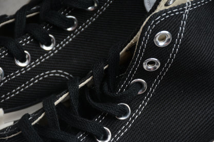 Chuck 70 Plus HI negro y blanco