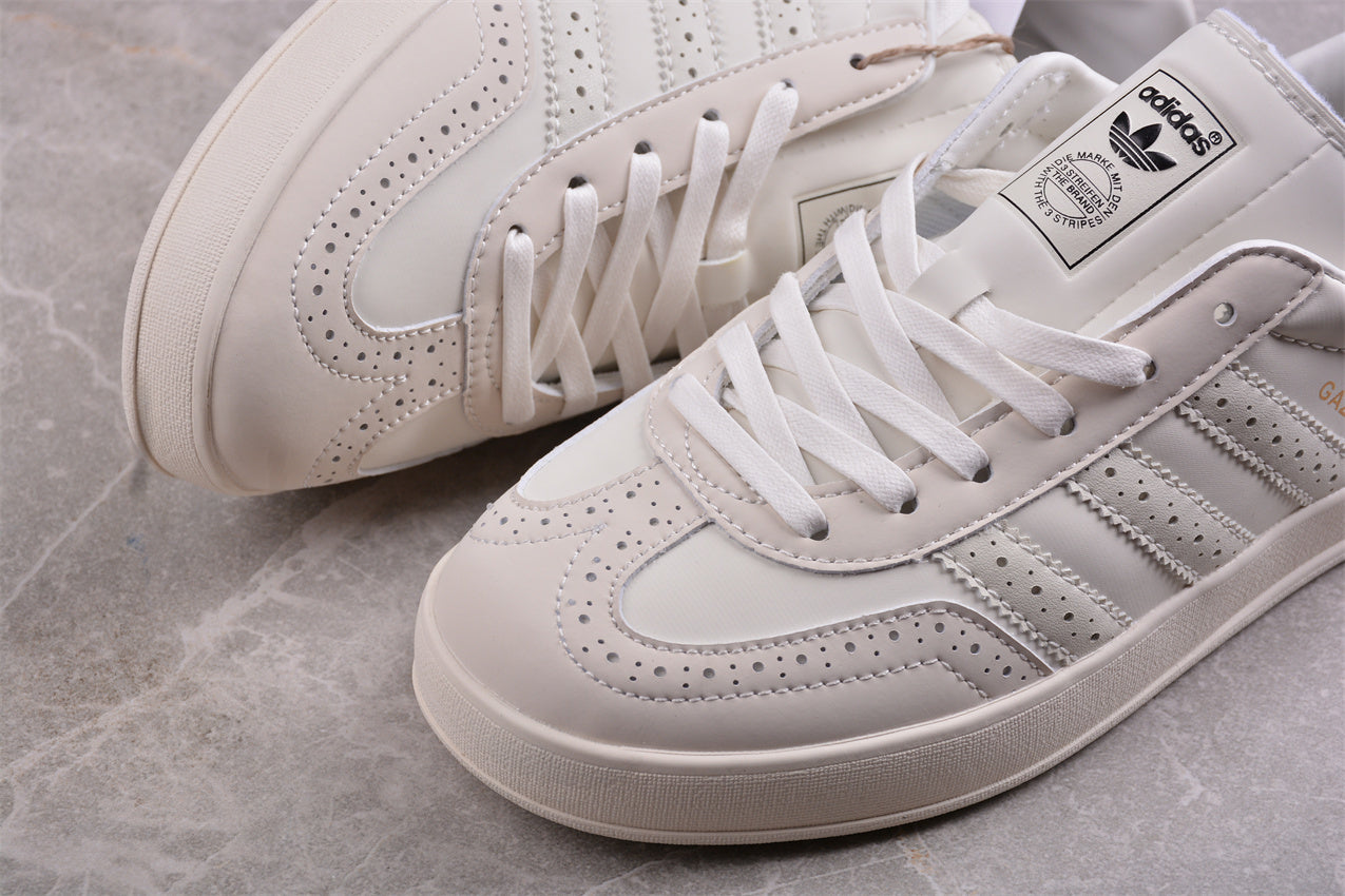 Gazelle blanco total