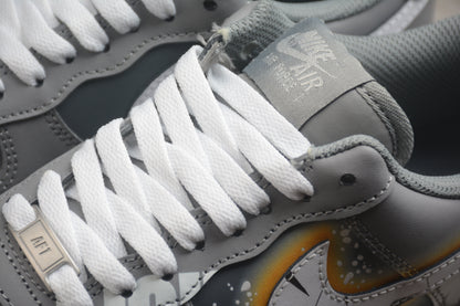 Air Force 1 07 cinza oscuro y blanco