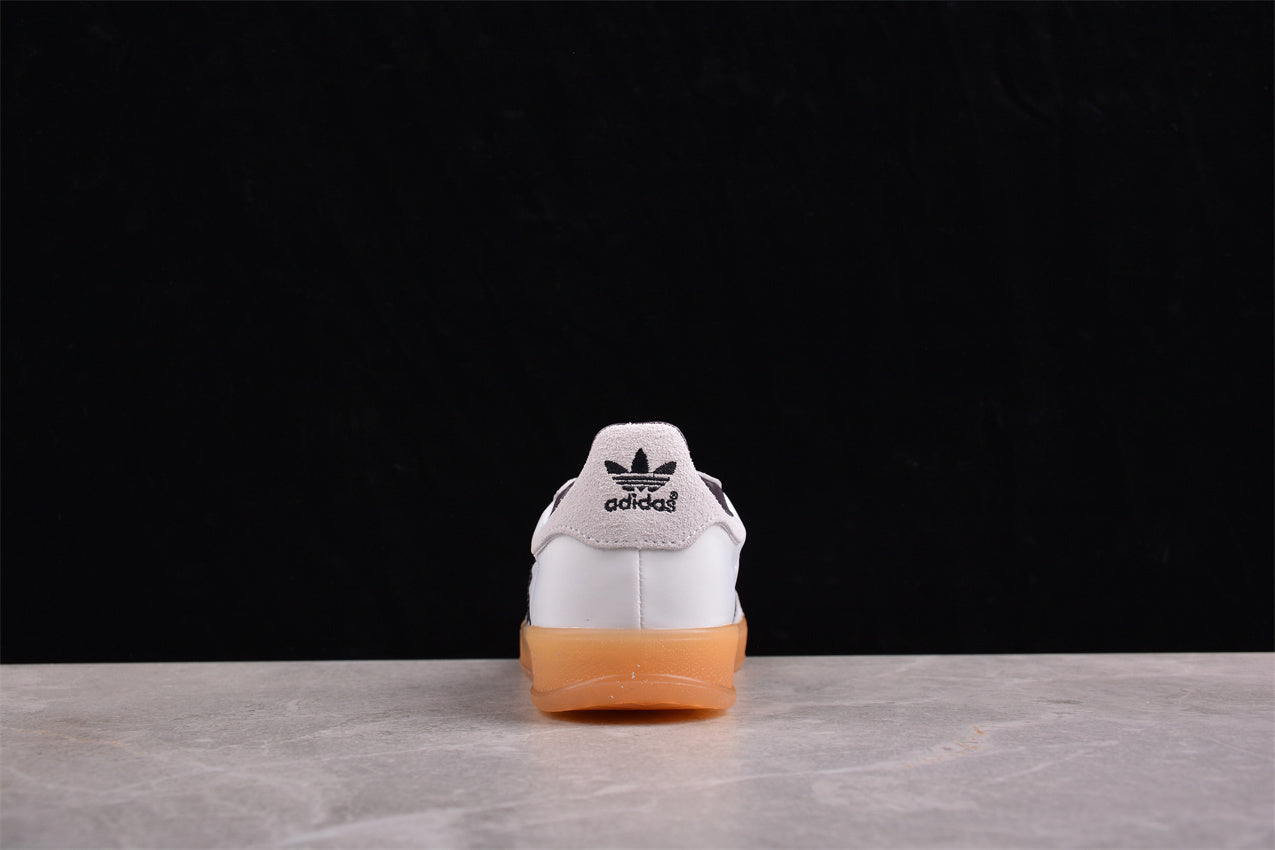 Gazelle blanco y negro