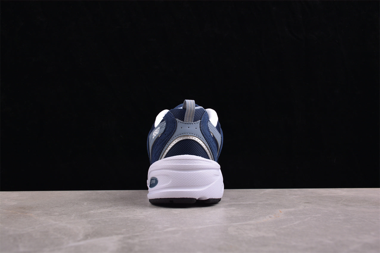 NB 530 azul marino y gris