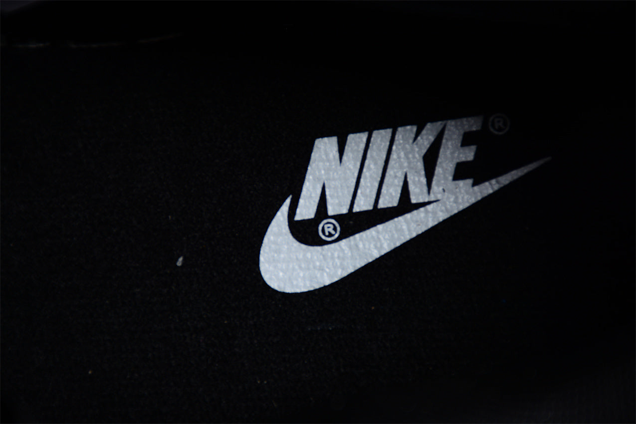 Dunk Low “Calsonic Nissan Impul” azul y blanco