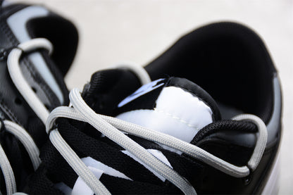 Dunk Low gris y negro