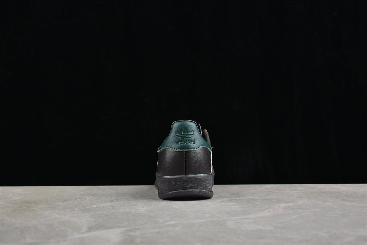 Gazelle marrón, beige y verde