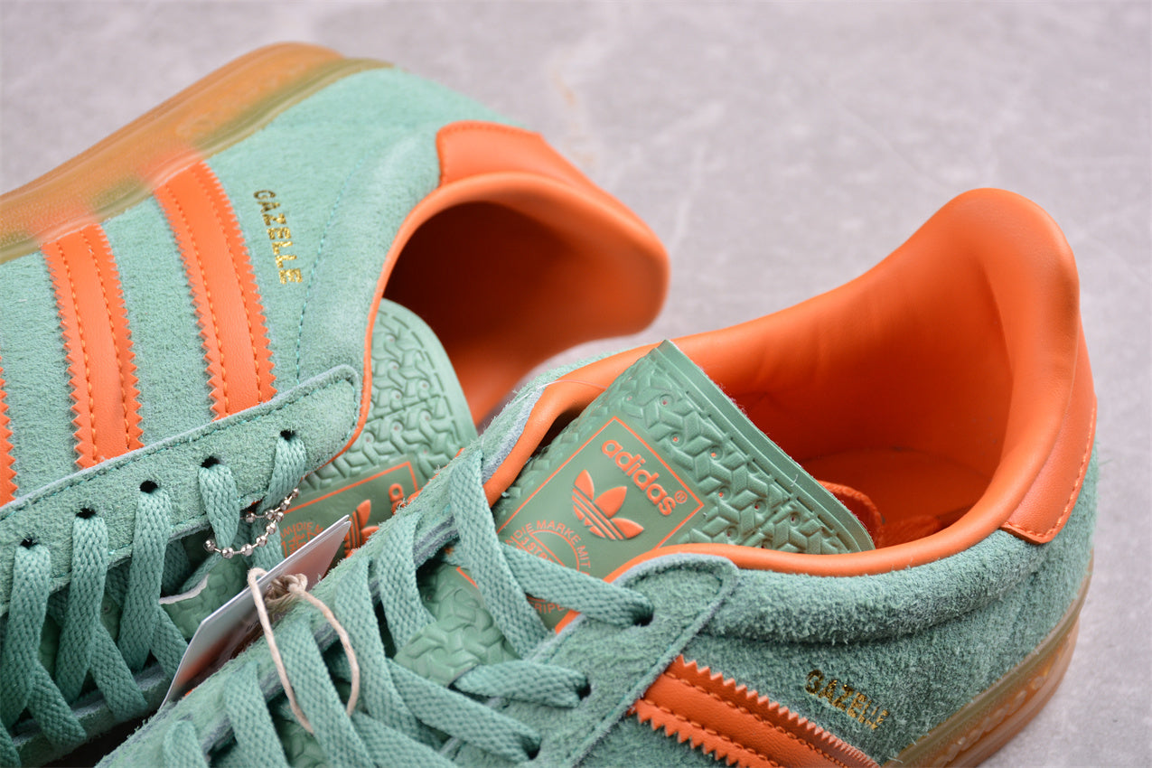 Gazelle verde y naranja