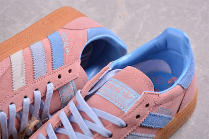 Handball Spezial rosa y azul cielo