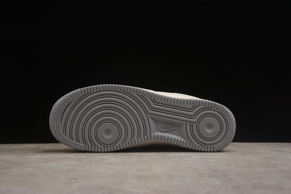 Air Force 1 07 beige crema y gris medio