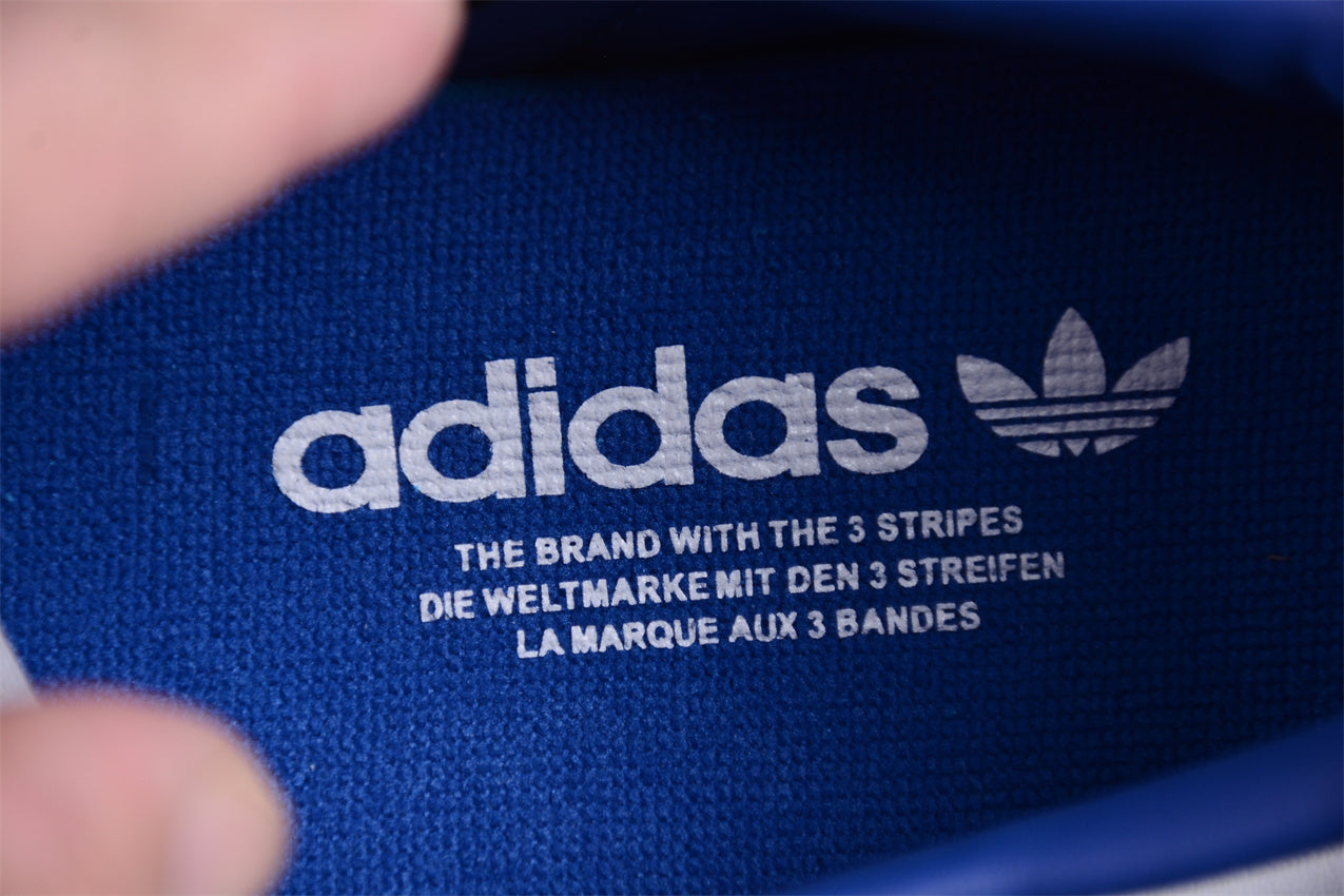 Samba OG azul y blanco