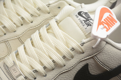 Air Force 1 Low hueso claro y negro
