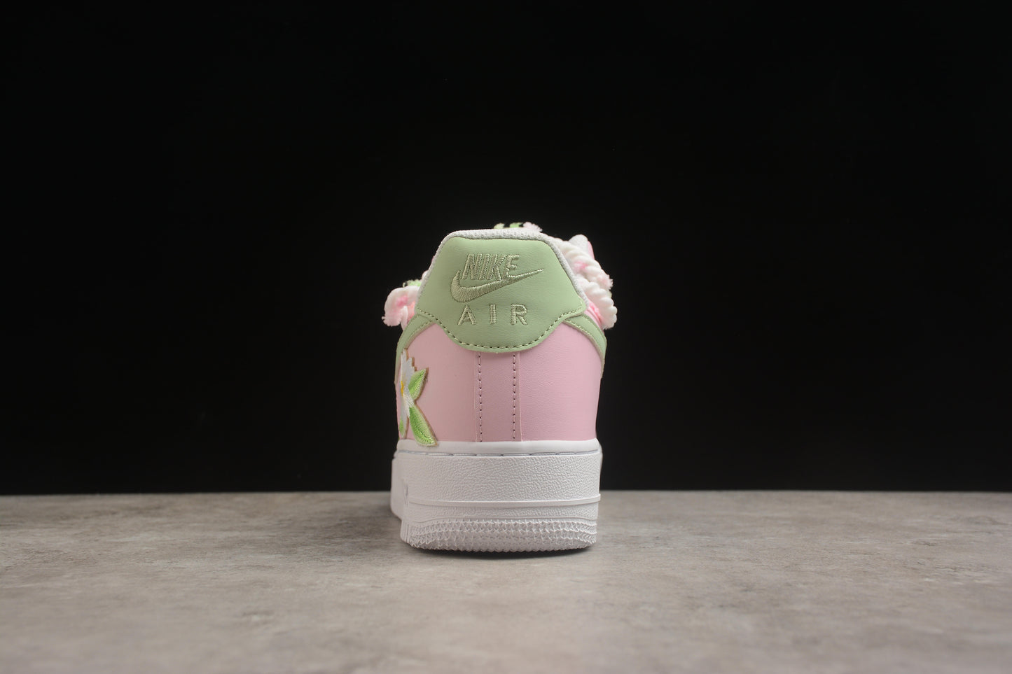 Air Force 1 Low “Cherry Blossom” rosa y verde claro