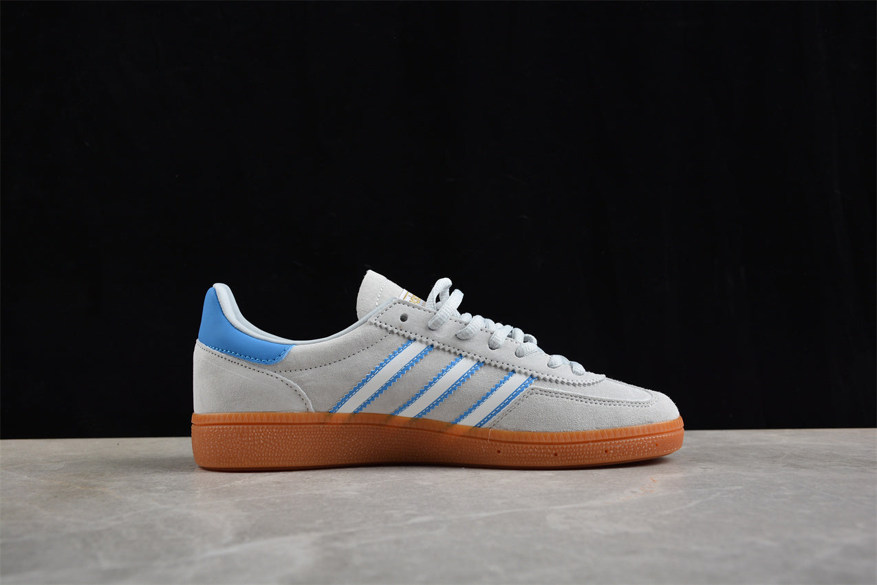 Handball Spezial gris claro y azul celeste