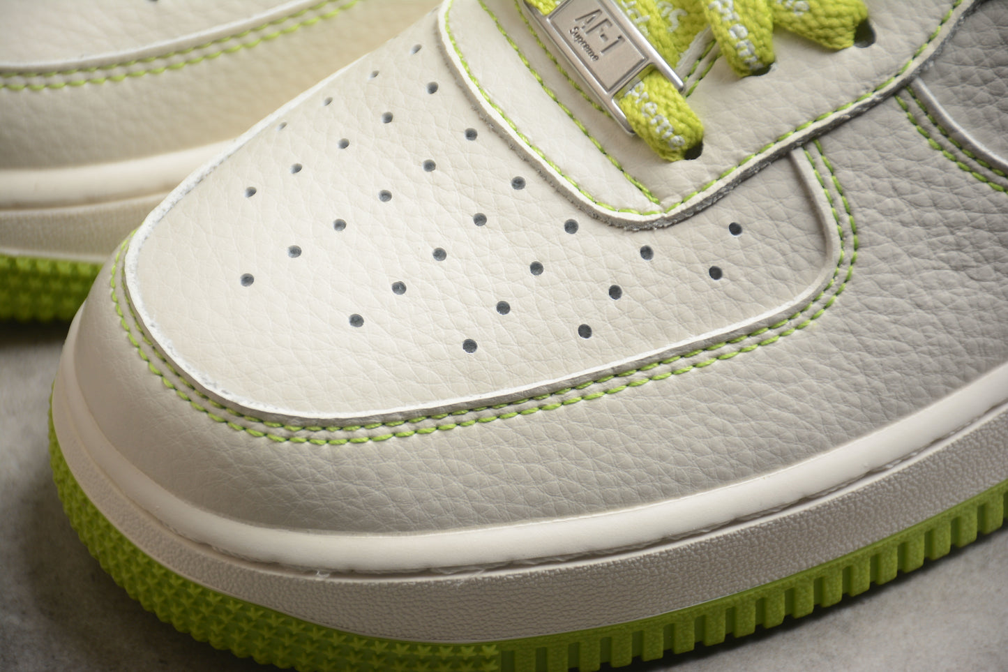 Air Force 1 07 blanco y verde limón