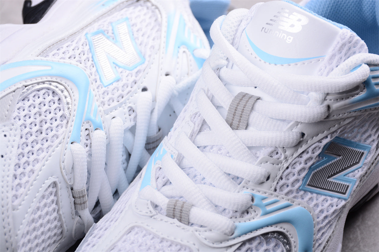 NB 530 blanco y azul celeste