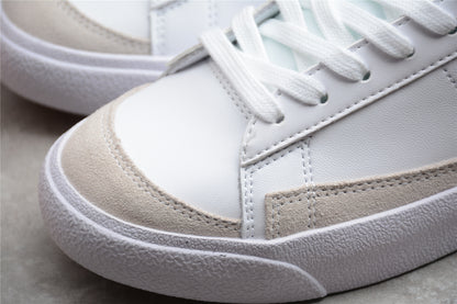 Blazer low '77 blanco y negro